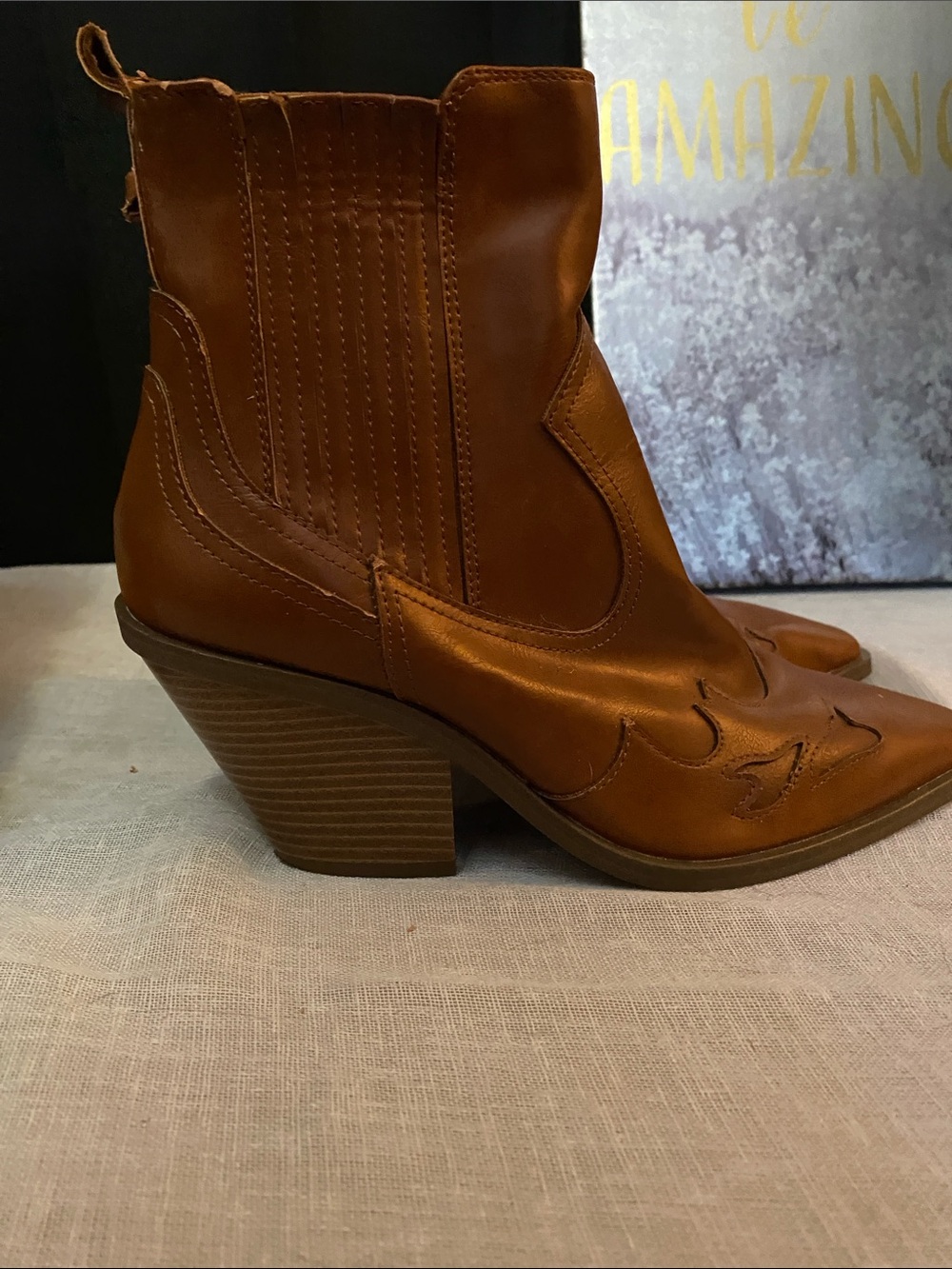 SCOOP SZ 8 Women's Faux Brown Leather Pointed Toe Ankle Cowgirl Boots - Picture 5 of 6